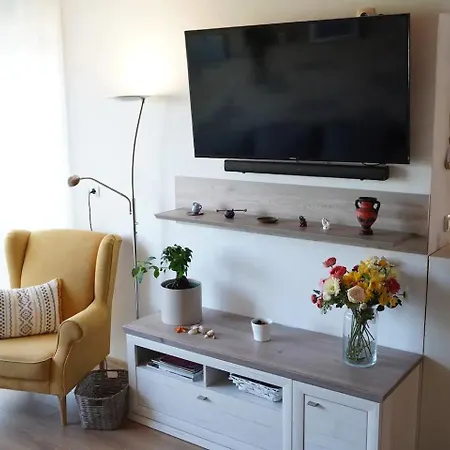 Larus Apartmán *